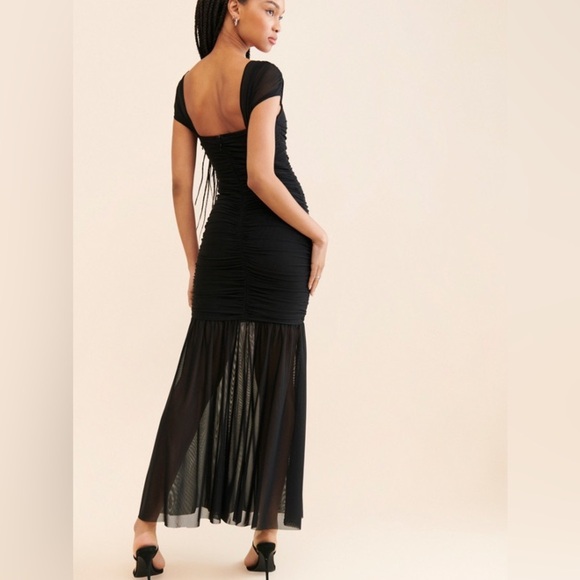 Elliatt Capra Dress - Picture 9 of 10